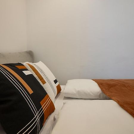 2-Rooms Apartment 10 Min Away From City Center Wien Exterior foto